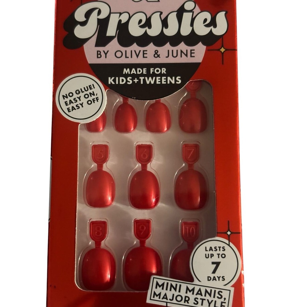 Olive & June Pressies Cherry Chrome Sleigh Round Short Press On Nails KidsTweens